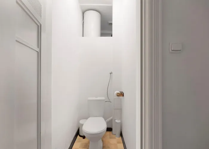 Elite Parkowa Economy