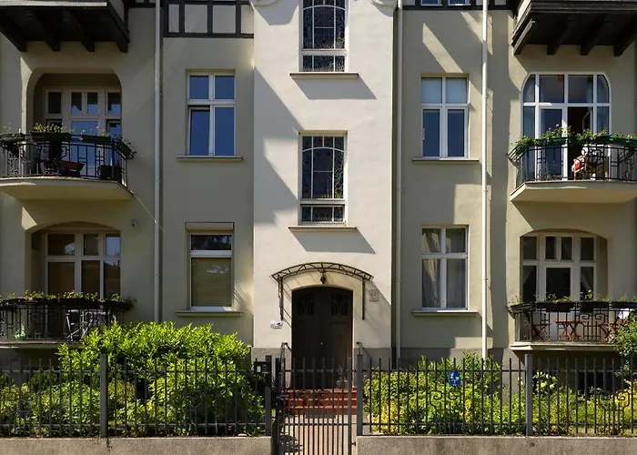 Elite Parkowa Economy *